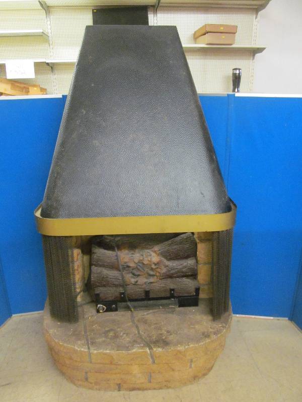 lot 102 image: Vintage Fireplace