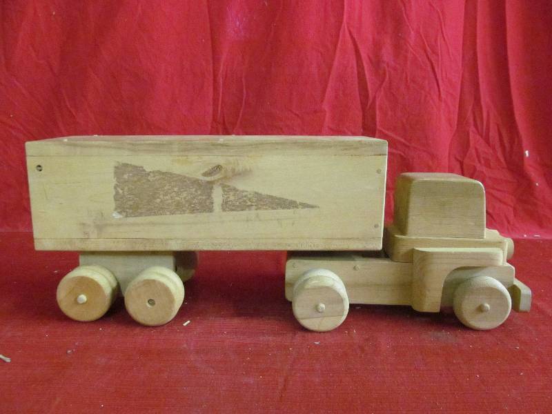 lot 113 image: Wooden Truck