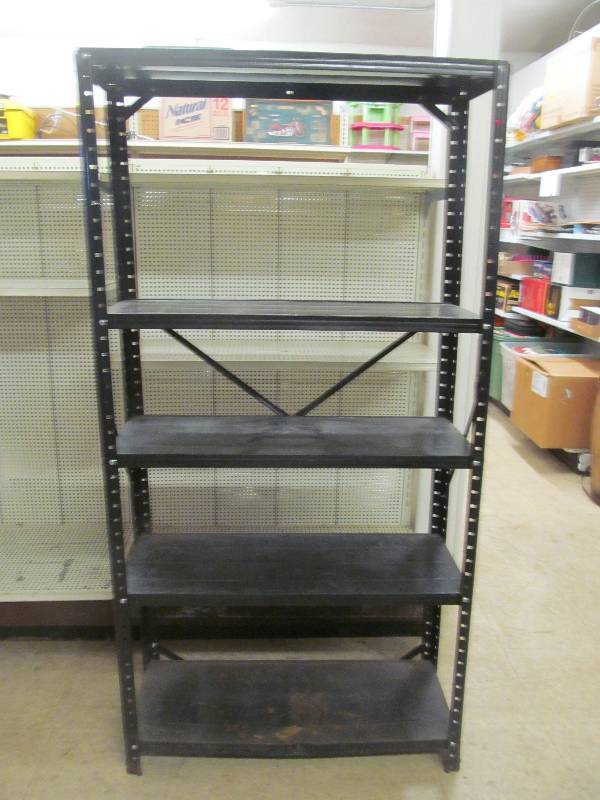 lot 115 image: Metal Shelf