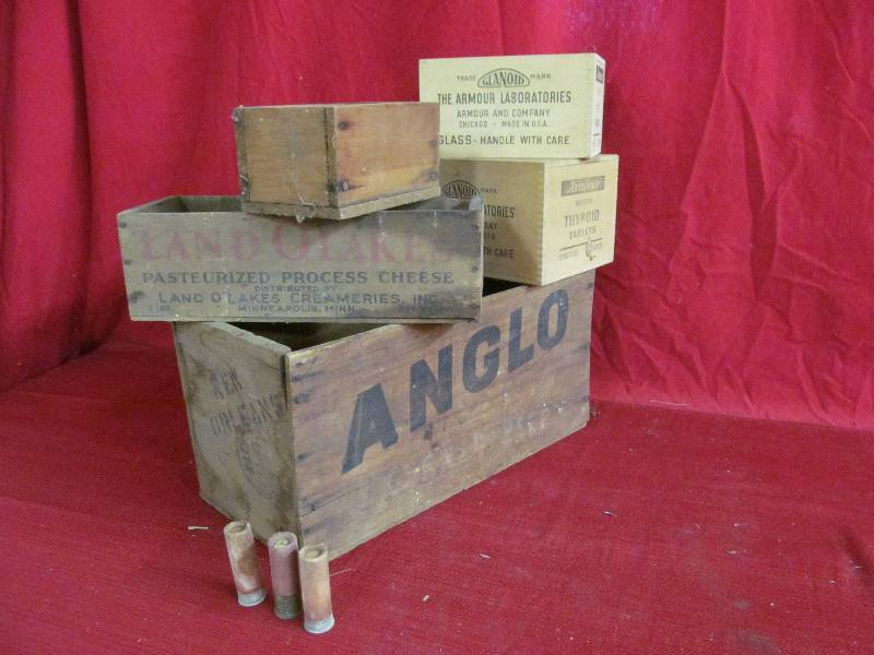 lot 134 image: Vintage Boxes