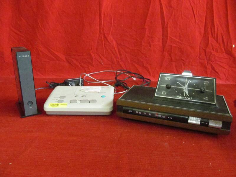 lot 181 image: Net gear router, Admiral am clock, Phone mate answering machine