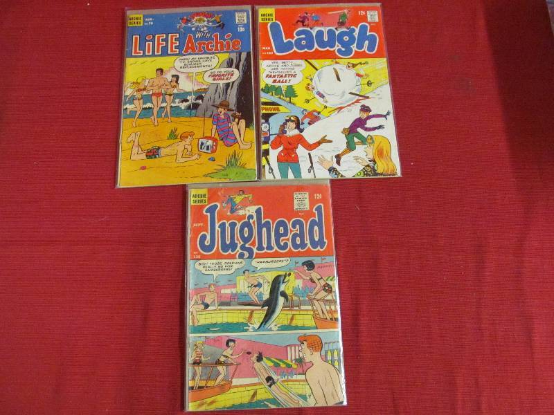 lot 383 image: Comic Books