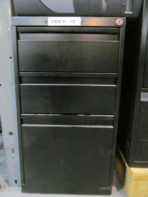 Vertical filing cabinet