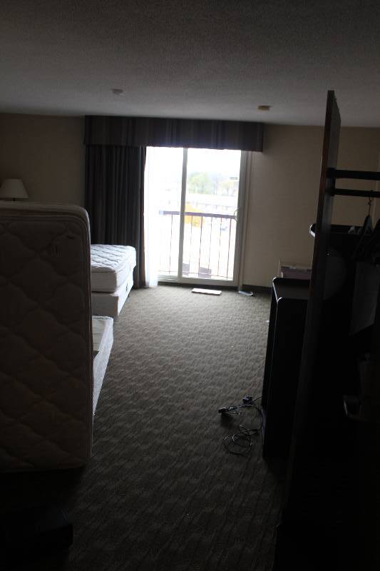 lot 604 image: Contents of Room #604
