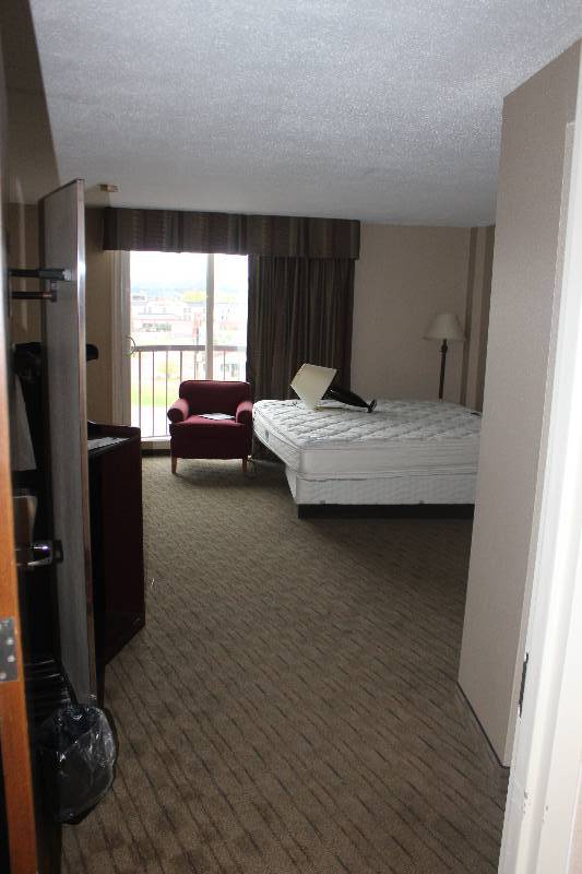 lot 609 image: Contents of Room #609