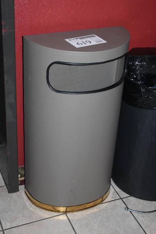 lot 619 image: Large Half-Round Decorative Garbage Can