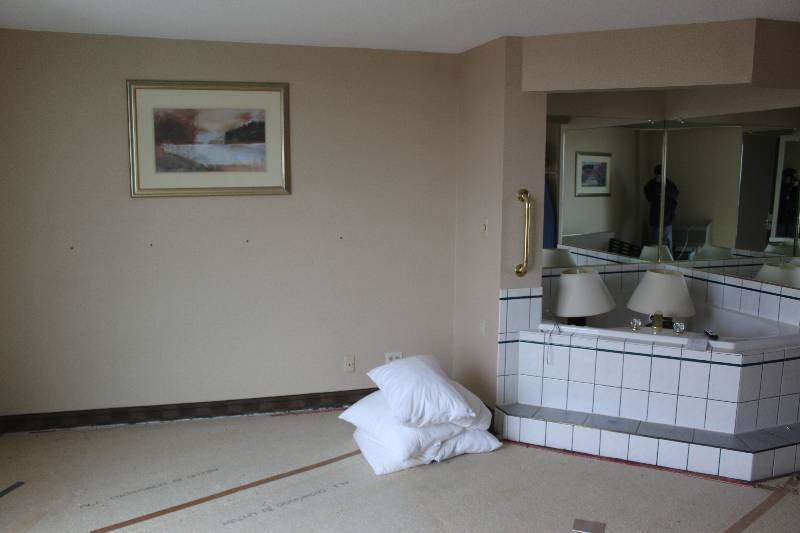 lot 501 image: Contents of Room #501