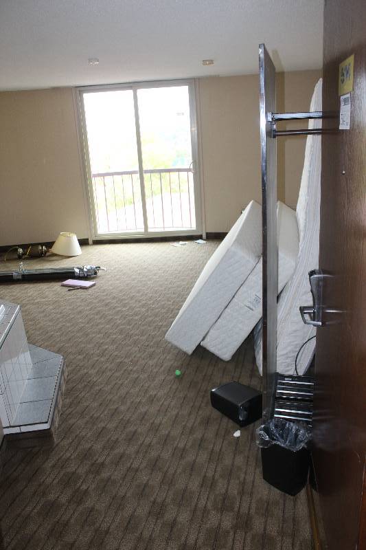 lot 514 image: Contents of Room #514