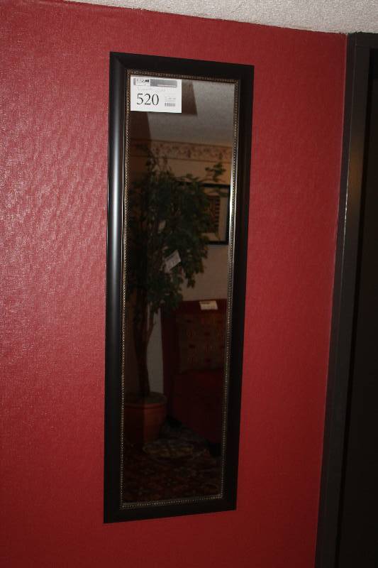lot 520 image: Framed Wall Mirror