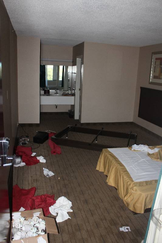 lot 107 image: Contents of Room #107