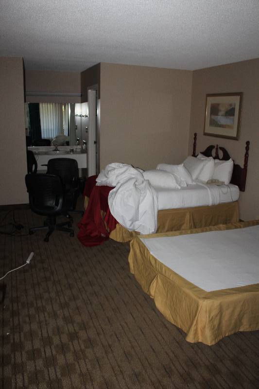 lot 127 image: Contents of Room #127