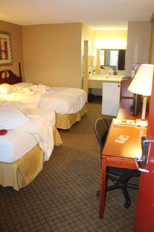 lot 205 image: Contents of Room #205