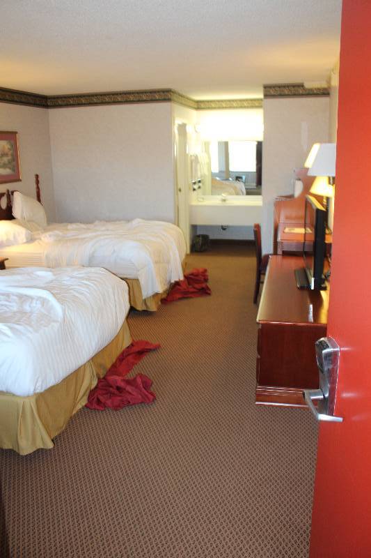 lot 261 image: Contents of Room #261