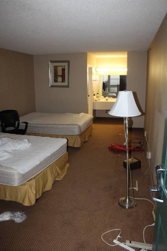 lot 240 image: Contents of Room #240
