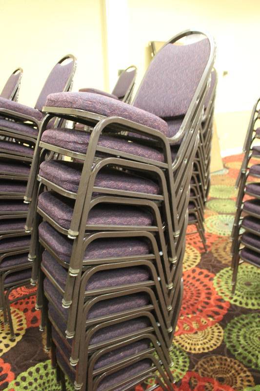 lot 436 image: Lot of (10) Stacking Mauve Fabric Conference Chairs