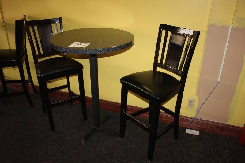 lot 550 image: Lot of (3) Furniture Including 1) 30in. Round Table AND 2) Chairs