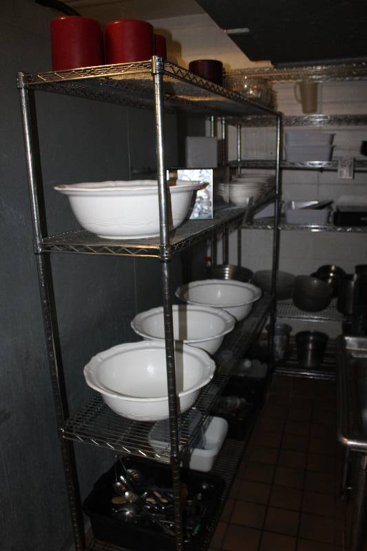 lot 21 image: NSF Metro Style Shelving Unit