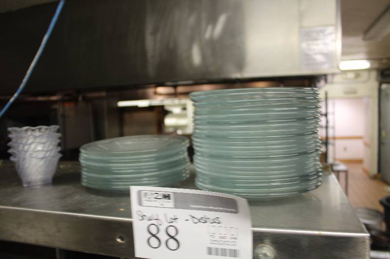 lot 88 image: Shelf Lot of Dishwares