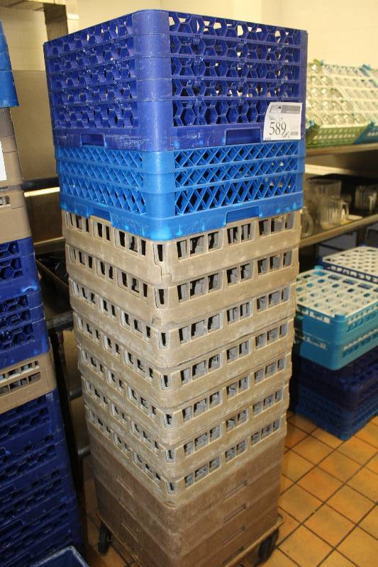 lot 589 image: Lot of (Approximately 10) Plastic Food Service Wash Trays