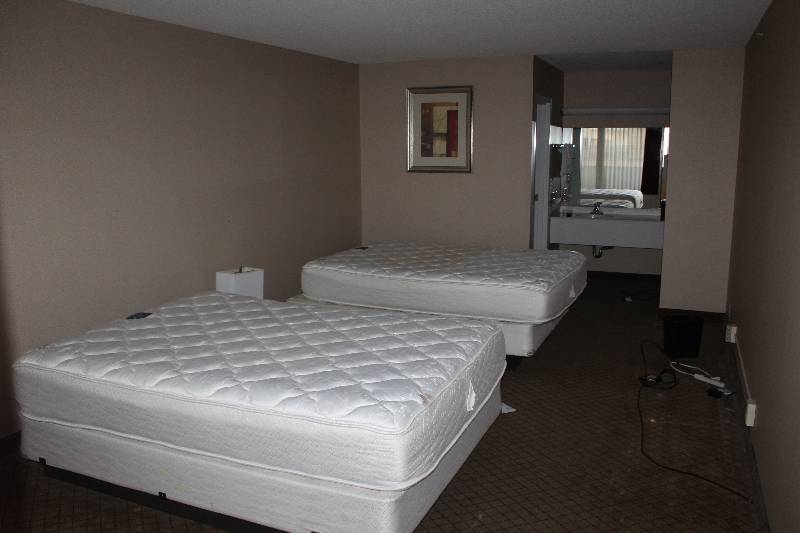 lot 232 image: Contents of Room #232