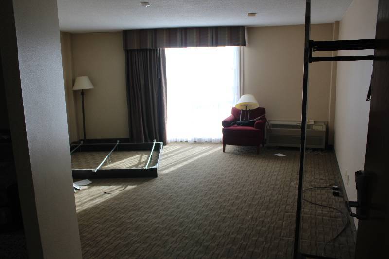lot 410 image: Contents of Room #410
