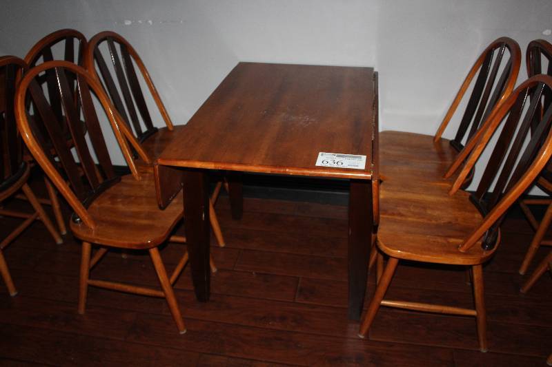 lot 636 image: Lot of (5) Furniture Including 1) Folding-Top Wood Table AND 4) Wood Chairs