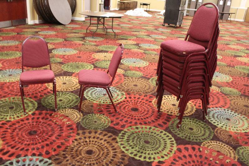 lot 780 image: Lot of (10) Padded Dining Chairs