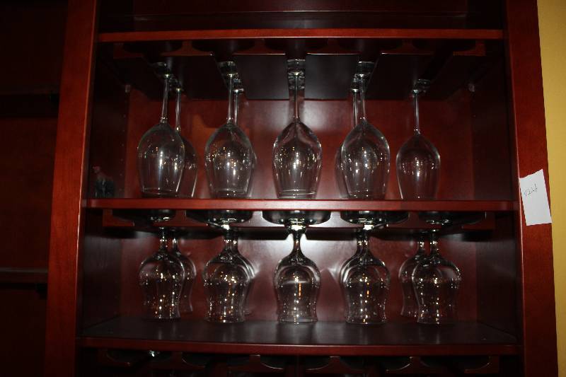lot 422A image: Lot of Glassware