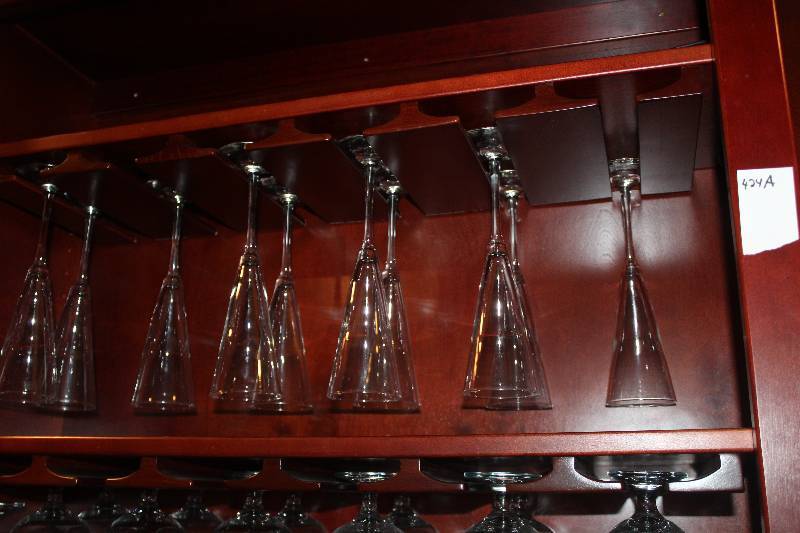 lot 424A image: Lot of Glassware