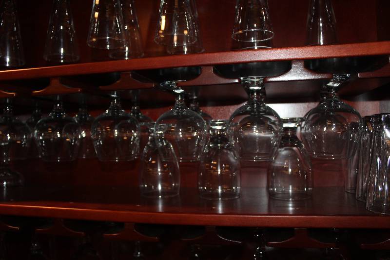 lot 424B image: Lot of Glassware
