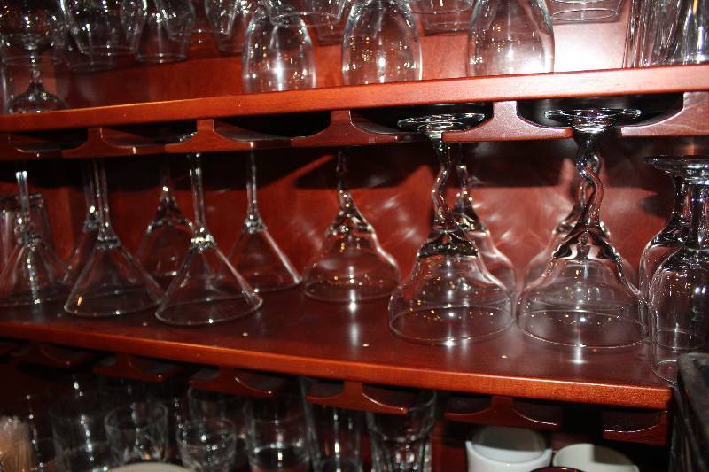 lot 424C image: Lot of Glassware