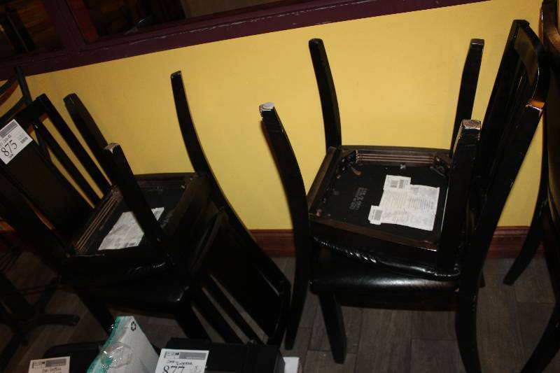 lot 875 image: Lot of (4) Chairs