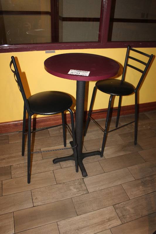 lot 870 image: Lot of (3) Furniture Including 1) Round Table AND 2) Chairs