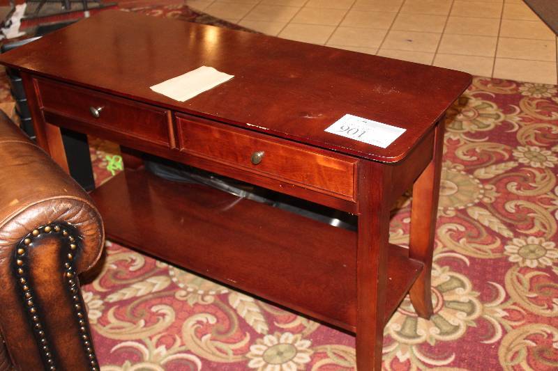 lot 901 image: 2-Drawer Wood Sofa Table