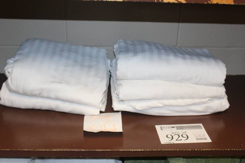 lot 929 image: Shelf Lot of Linens Including King Fitted Sheets