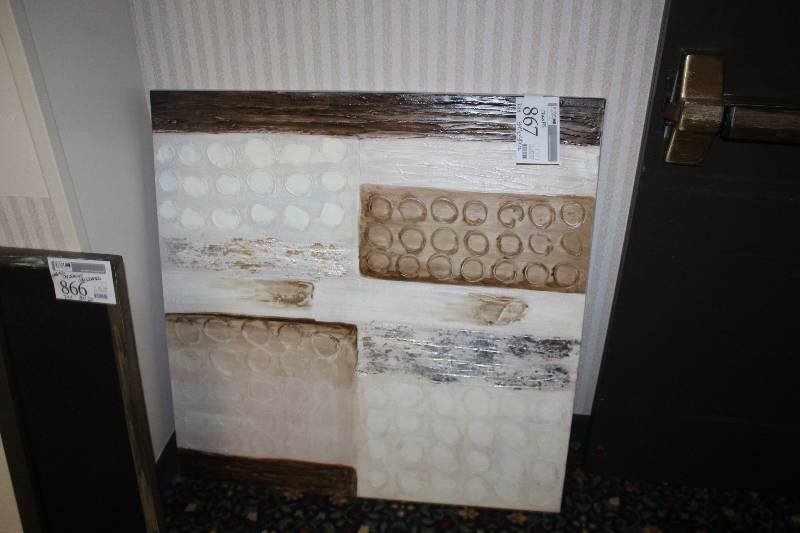 lot 867 image: Canvas Wall Art