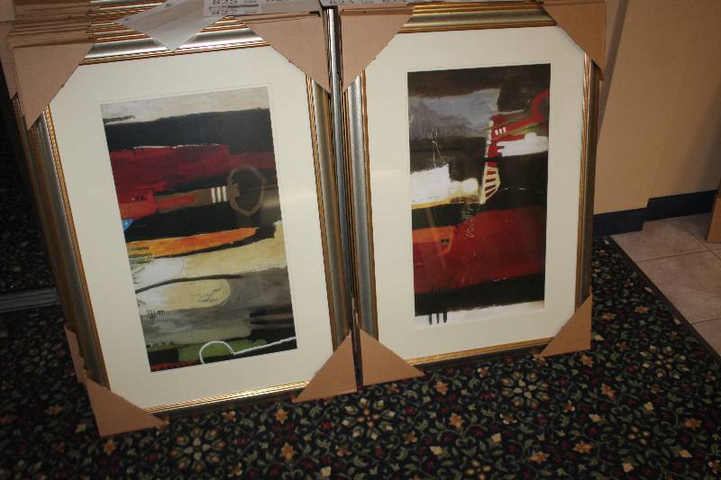 lot 822 image: Lot of (2) Framed Wall Art
