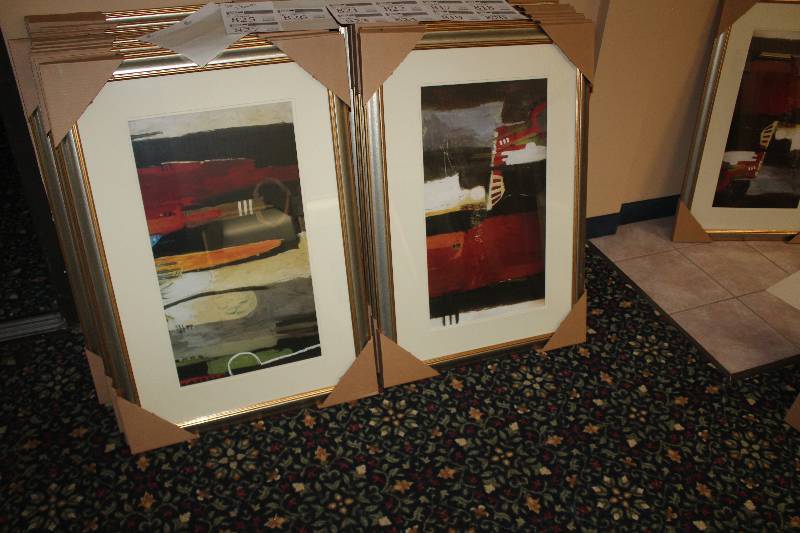 lot 824 image: Lot of (2) Framed Wall Art