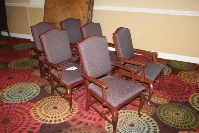 lot 341 image: Lot of (6) Chairs