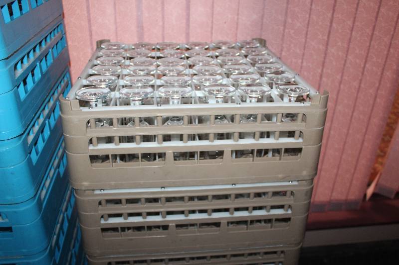 lot 65 image: Lot of (Approximately 40) Glassware w Plastic Wash Trays
