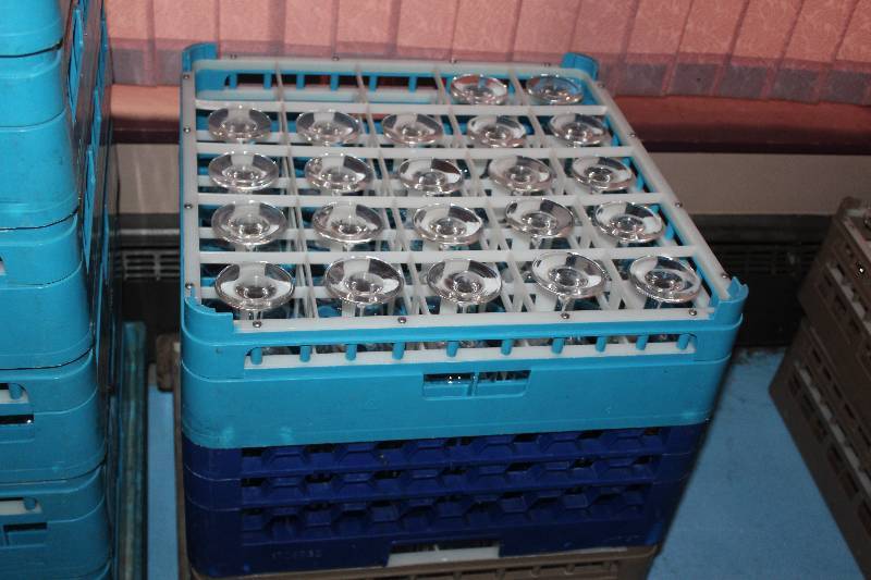lot 67 image: Lot of (Approximately 40) Glassware w Plastic Wash Trays