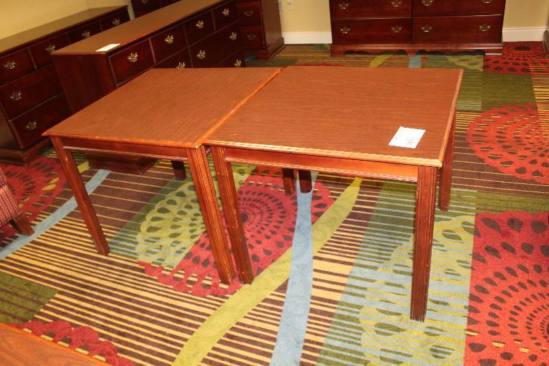 lot 661 image: Lot of (2) 34in. Square Tables