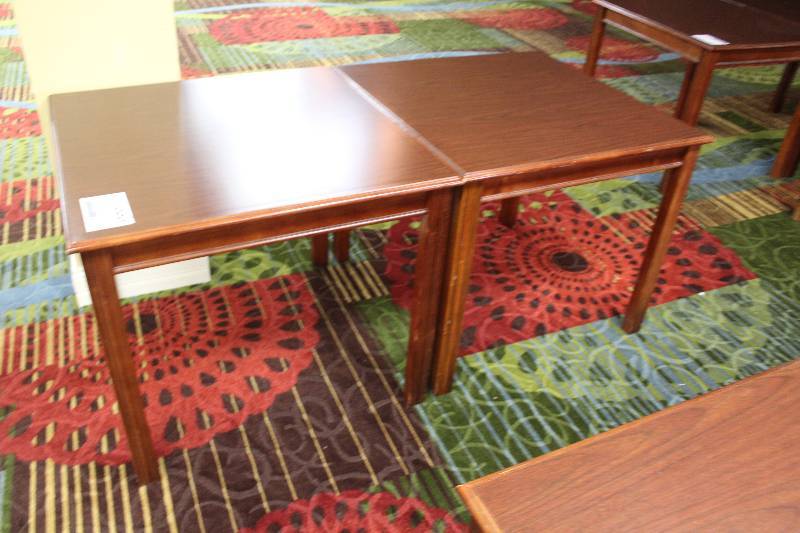 lot 666 image: Lot of (2) 34in. Square Tables
