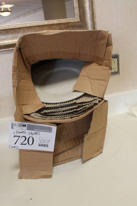 lot 720 image: Lot of (2) Boxes of World Tableware Endurance 10.25in. Plates