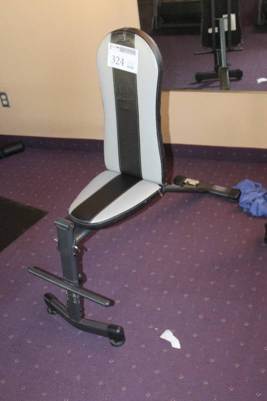 lot 324 image: Marcy Weight Bench