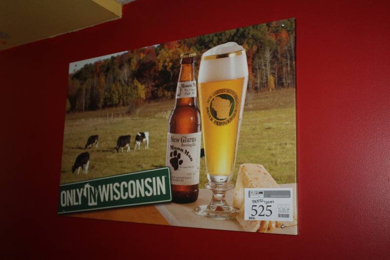 lot 525 image: New Glarus Brewing Company Bar Signage