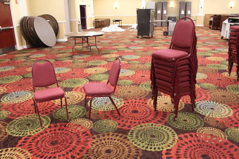 lot 785 image: Lot of (10) Padded Dining Chairs
