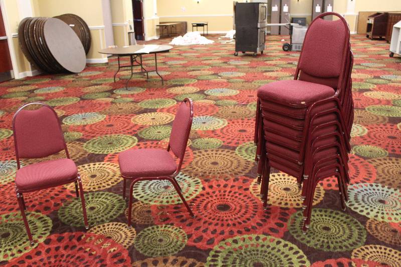 lot 790 image: Lot of (10) Padded Dining Chairs