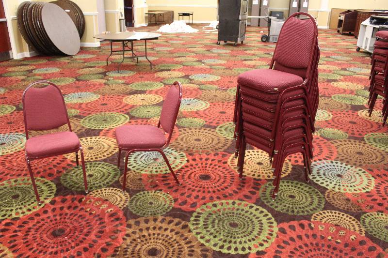 lot 804 image: Lot of (10) Padded Dining Chairs