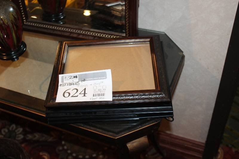 lot 624 image: Lot of (4) Assorted Frames Includes 2) 12x10in. AND 2) 13x11in.
